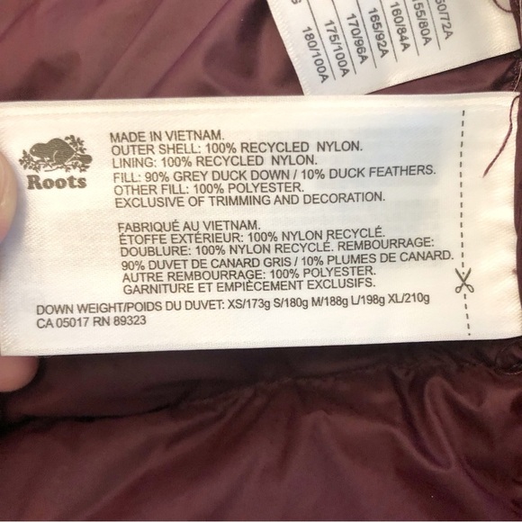 ROOTS Down Fill Winter Coat Puffer Jacket Lightweight Packable Oversized.Medium - Picture 15 of 16